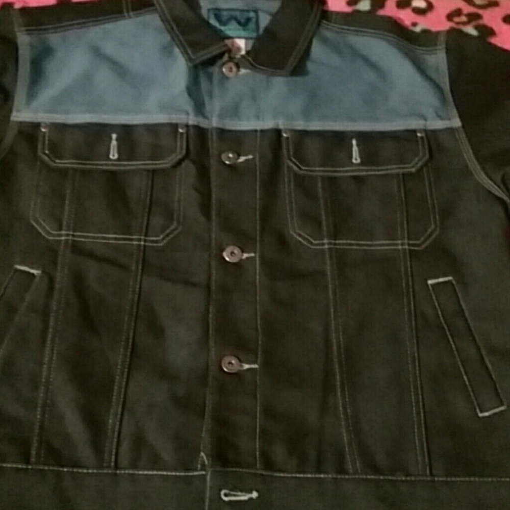 Jean jacket - Picture 2 of 5